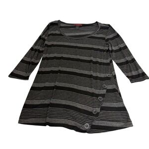 BKE Red Womens Small Black Gray Striped 3/4 Sleeve Button Accent Tunic Top USA